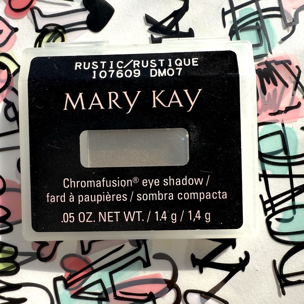 Mary Kay Chromafusion Eye Shadow in Rustic